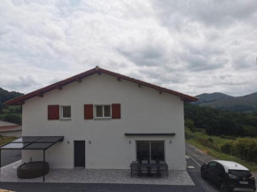 Maison mitoyenne au cœur du Pays Basque